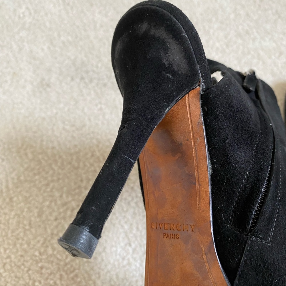 Givenchy Black Suede Open Toe Sling Back Heeled Bootie Boots Size 8 Damaged - Picture 10 of 13